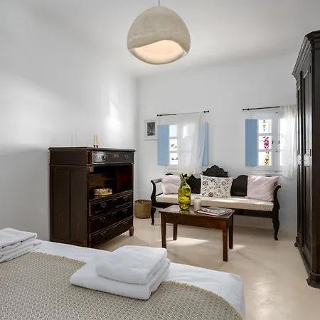 Apartment Lodras' House By K&k